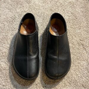 Footprints by Birkenstock Black Slip On Clog Style Shoe 38